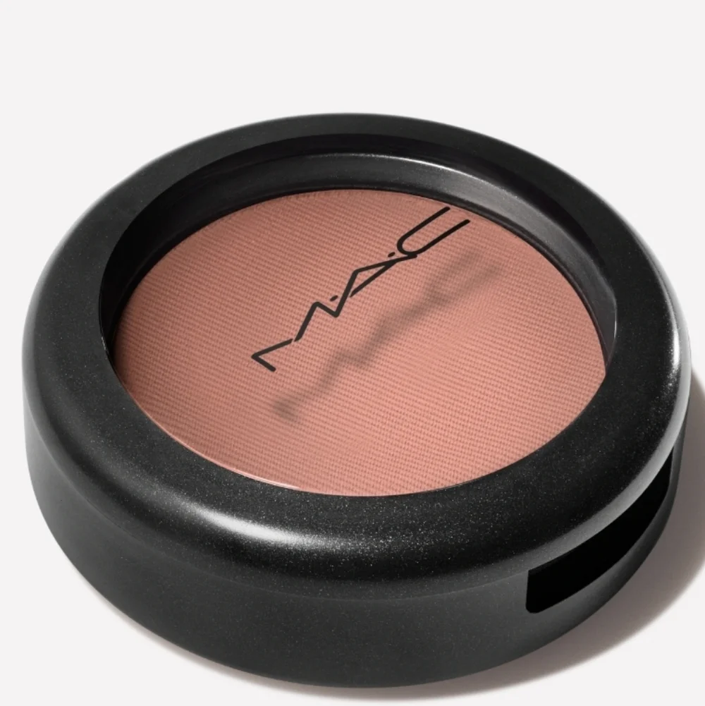 MAC Gingerly Sheertone Blush